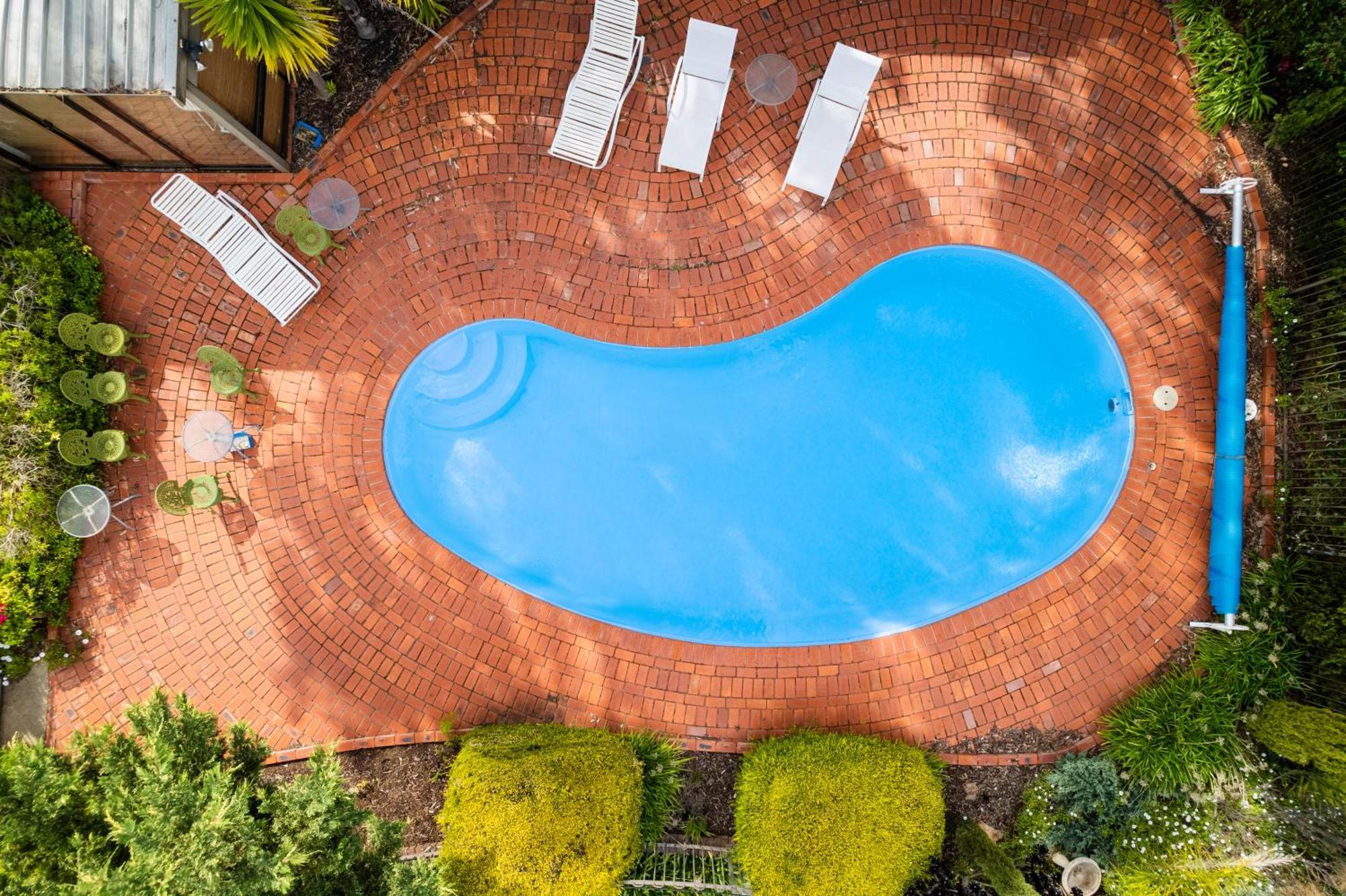 מריבורו Bristol Hill Motor Inn מראה חיצוני תמונה