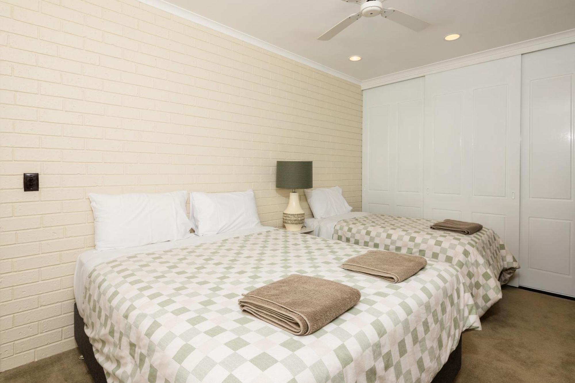 מריבורו Bristol Hill Motor Inn מראה חיצוני תמונה