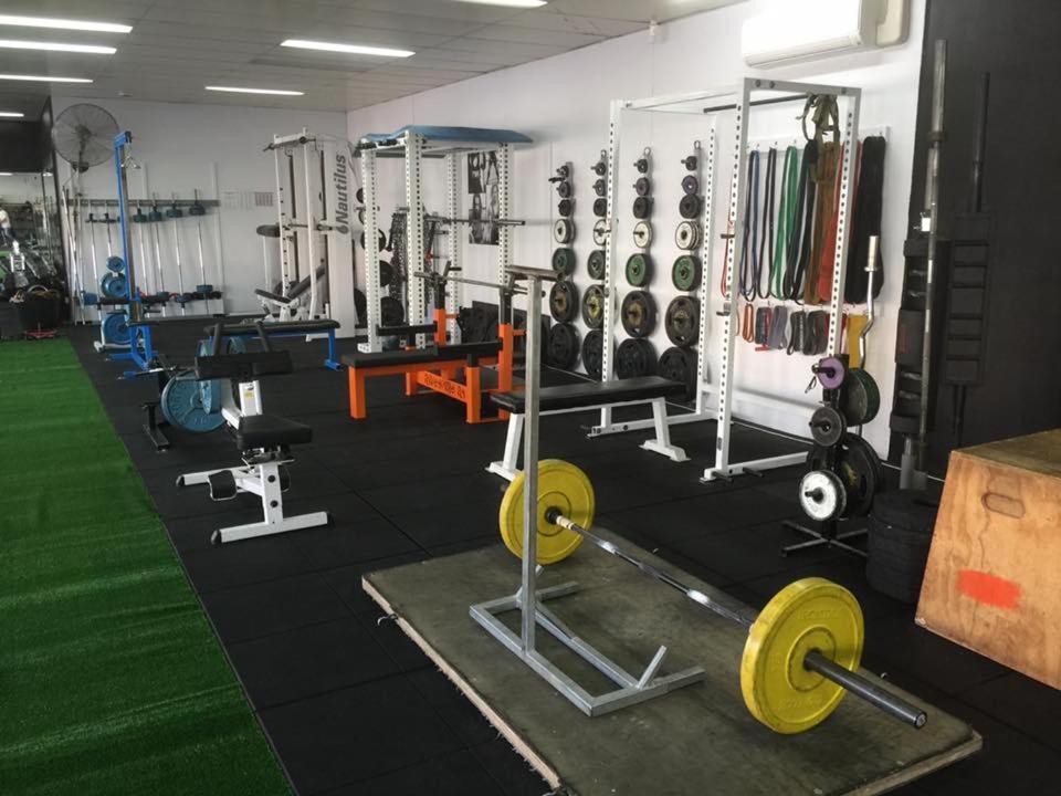 מריבורו Bristol Hill Motor Inn מראה חיצוני תמונה