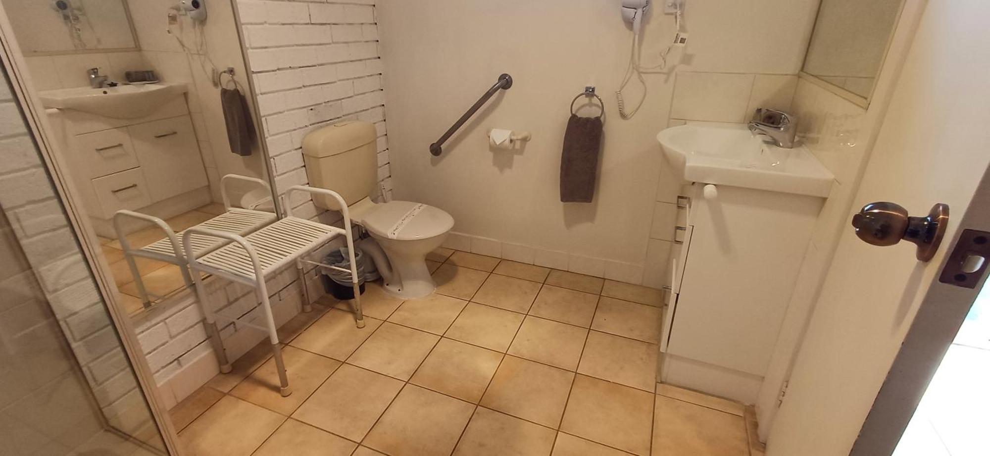 מריבורו Bristol Hill Motor Inn מראה חיצוני תמונה