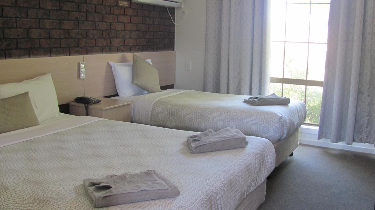 מריבורו Bristol Hill Motor Inn מראה חיצוני תמונה