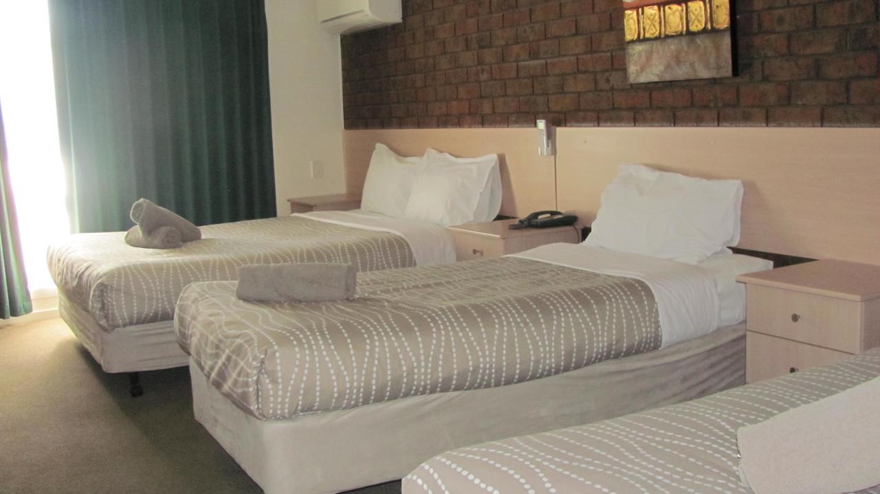 מריבורו Bristol Hill Motor Inn מראה חיצוני תמונה