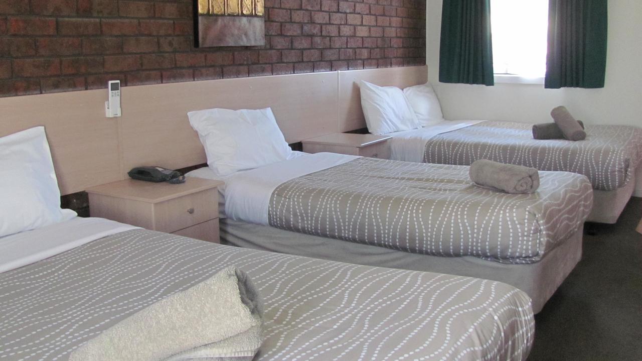 מריבורו Bristol Hill Motor Inn מראה חיצוני תמונה